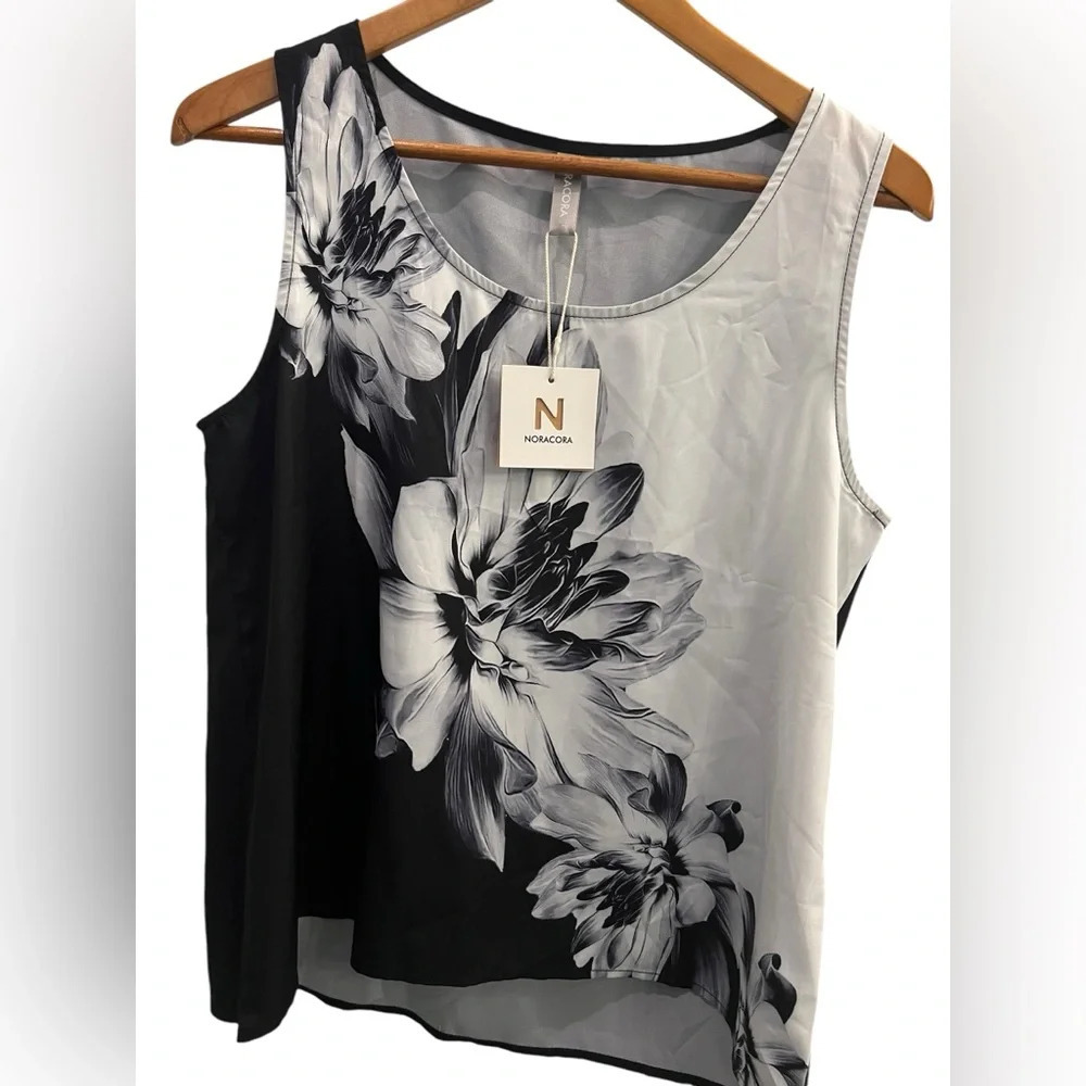 Noracora Women’s Size M Black White Gray Floral Sleeveless Top Retroglam